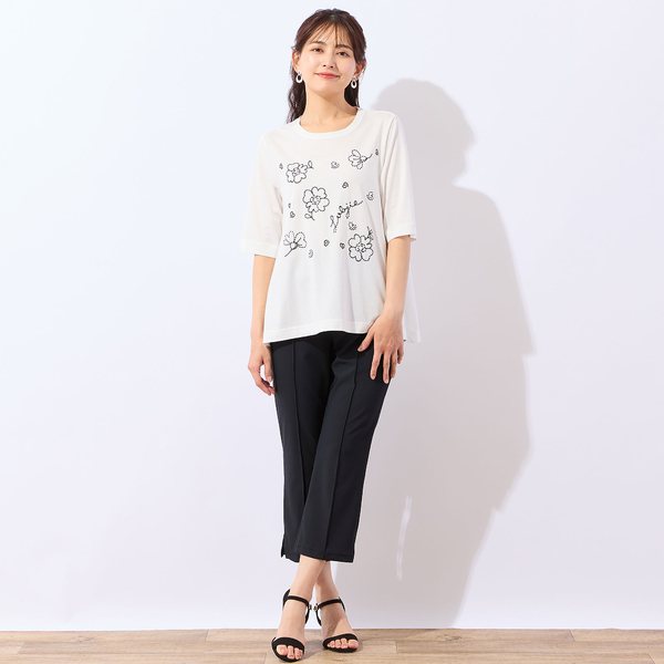 洗える・綿100%】花刺繍AラインTシャツ | レディースファッション