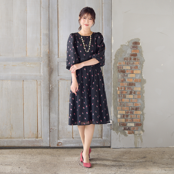 美シルエット】つぼみ刺繍ワンピース | レディースファッション