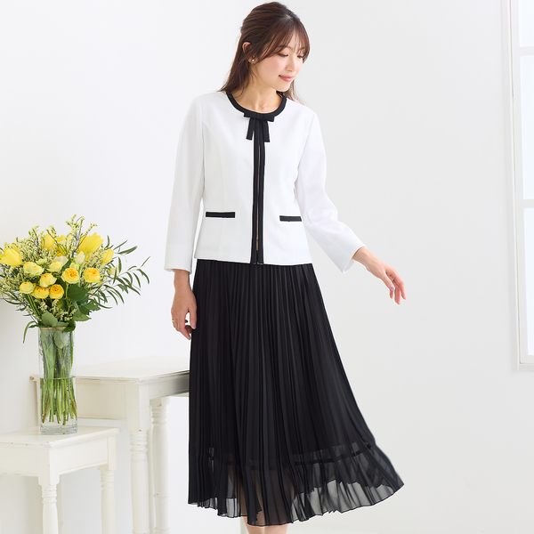 リボンブローチ付】配色ノーカラージャケット | レディース