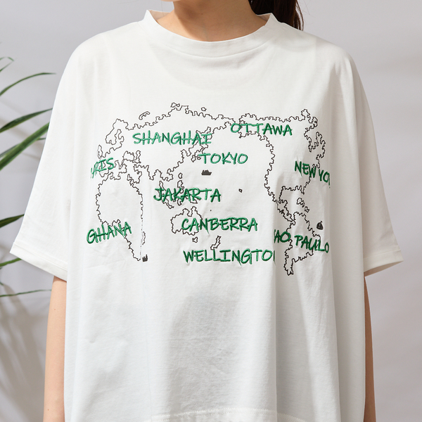 【手洗いOK・綿100％】世界地図プリント＆刺繍カットソー PISANO｜【手洗いOK・綿100%】世界地図プリント&刺繍カットソー