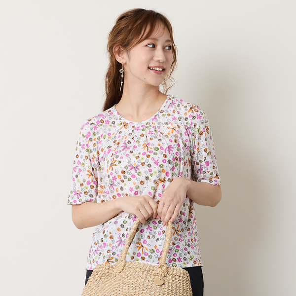 洗える】綿100％フラワープリントTシャツ | レディースファッション