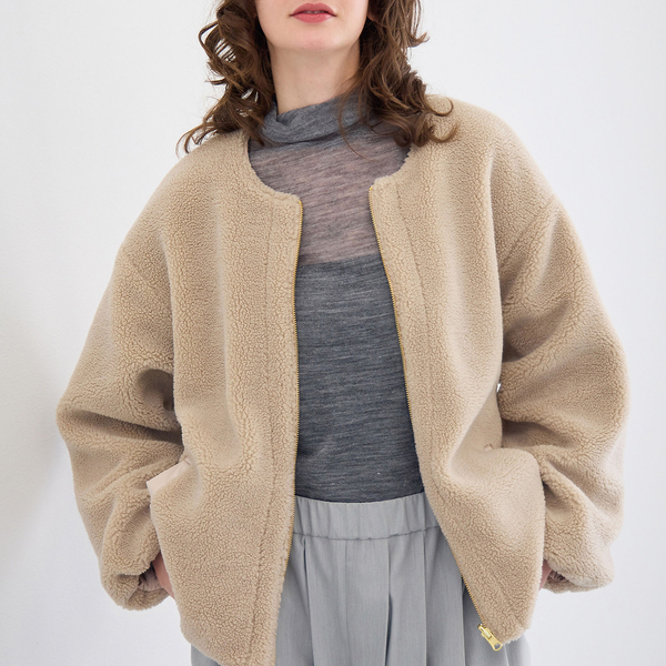 R−ISM リズムノーカラージャンパージャケット未使用タグ付き R−ISM リズムノーカラージャンパージャケット未使用タグ付き R-ISM