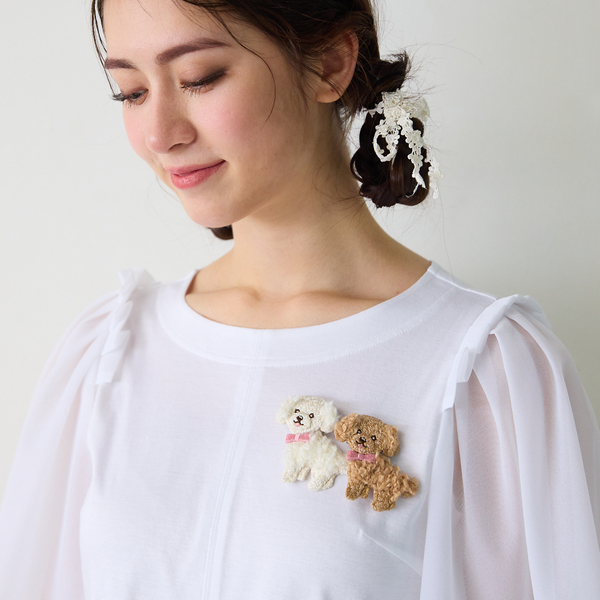 ローズティアラ　Jolly Poupéeトイプードル　ブローチ　完売品　ホワイト ローズティアラJolly Poupéeトイプードルブローチ完売品ホワイト