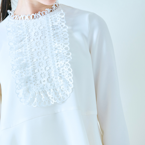 Audie a Muses 幅広レースフレアチュニック Audie a Muses 幅広レースフレアチュニック