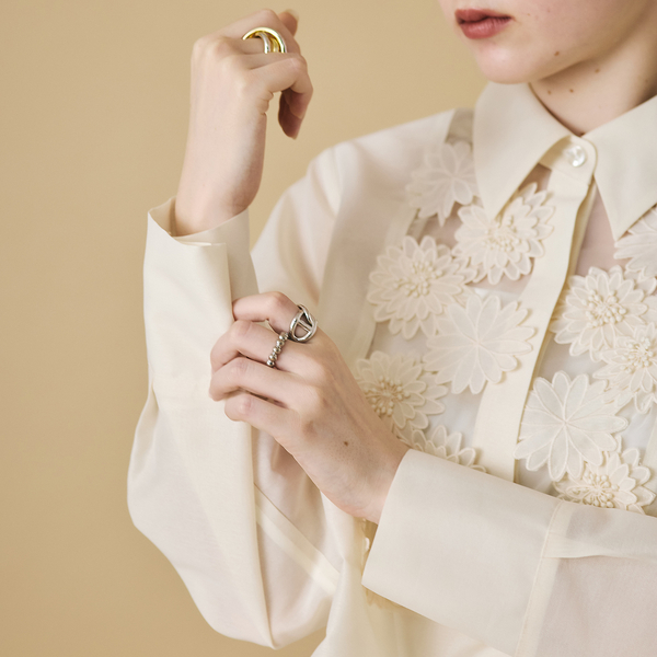 立体フラワーモチーフ付きブラウス | レディースファッション【JUNIOR