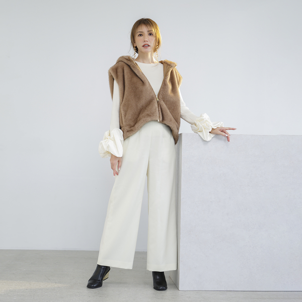モデル美香着用】ワイドシルエットサロペットパンツ/WHITE